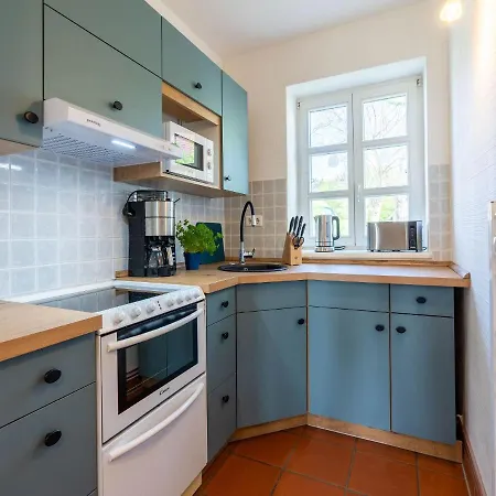 Rugana - Komfortplus Mit 2 Schlafzimmern Und Terrasse C06 *